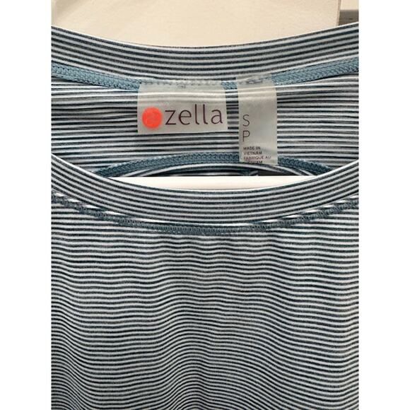Zella Striped Top With Cutout Back. Size: Small Color: Green/Blue - Picture 3 of 7